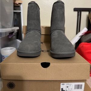 UGG Classic Short II Grey Boots